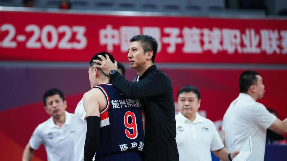 两口子交换真实刺激高潮